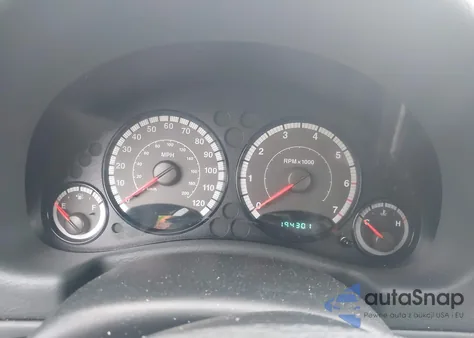 2005 Jeep Liberty Sport z USA, uszkodzony, nr VIN 1J4GK48K85W694490